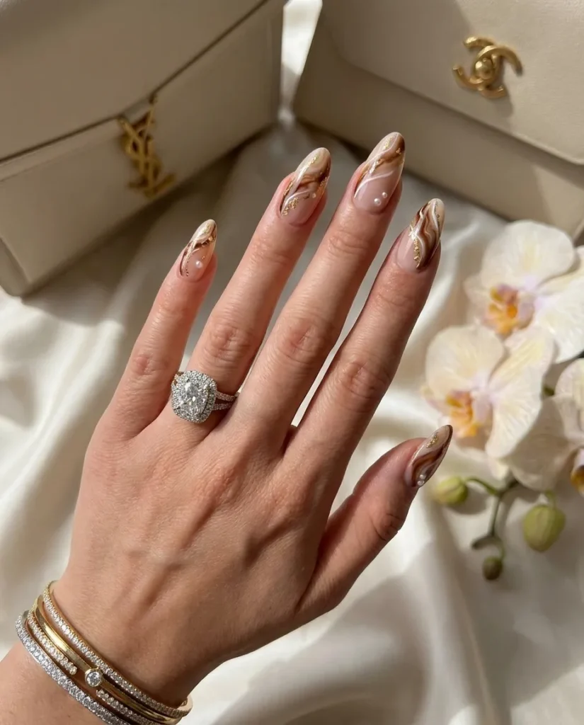 Creamy Caramel Nails